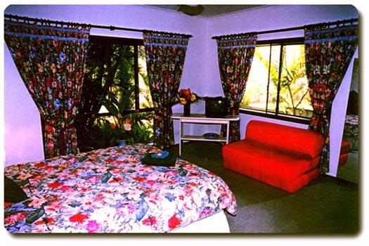 Queen size room - with ensuite